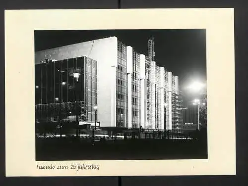 Fotoalbum mit 27 Fotografien, Berlin, Bau des Palast der Republik (Erichs Lampenladen), 1974, Honecker, Baupfhase