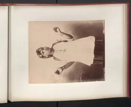 Fotoalbum mit 27 Fotografien, Ansicht Alexandria, Orient-Reise 1890, Tracht, Adelphoi Zangaki, Luigi Fiorillo, Danseuse