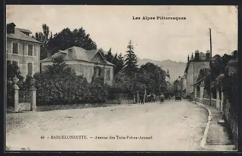 AK Barcelonnette, Avenue des Trois-Frères-Arnaud