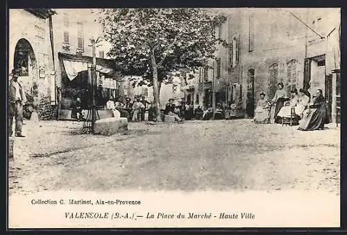 AK Valensole /B.-A., La Place du Marché, Haute Ville