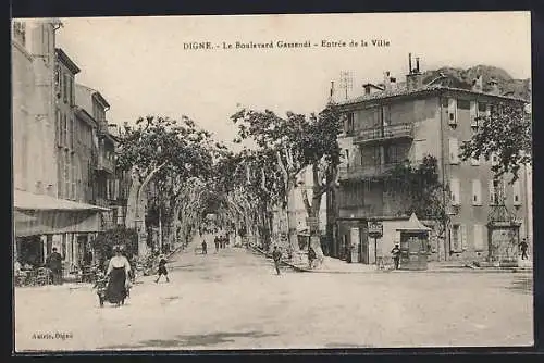 AK Digne, Le Boulevard Gassendi, Entrée de la Ville