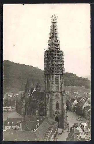 Foto-AK Freiburg /Breisgau, Bauarbeiten am Münster