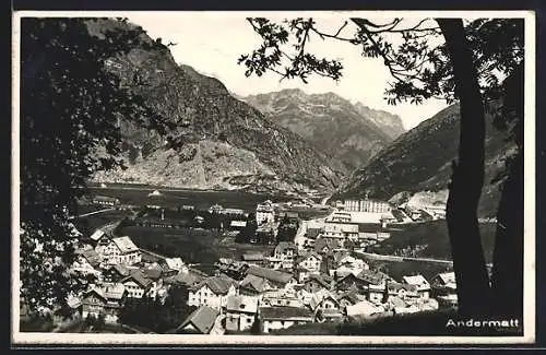 AK Andermatt, Ortsansicht mit Bergpanorama