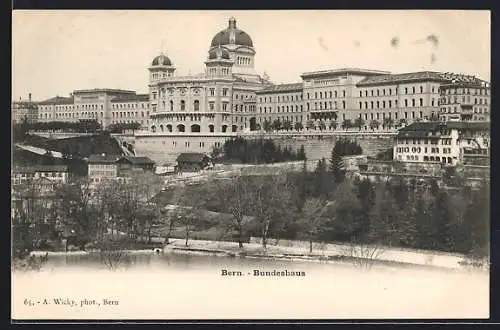 AK Bern, Bundeshaus mit Hotel Bellevue