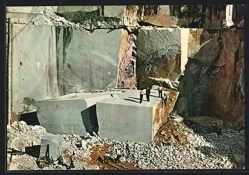 AK Carrara, Arbeiter an den Marmorbrüchen