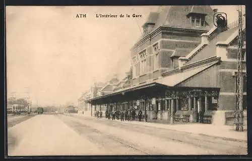 AK Ath, L`Intérieur de la Gare