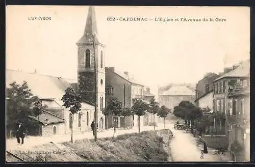 AK Capdenac, L`Église et l`Avenue de la Gare