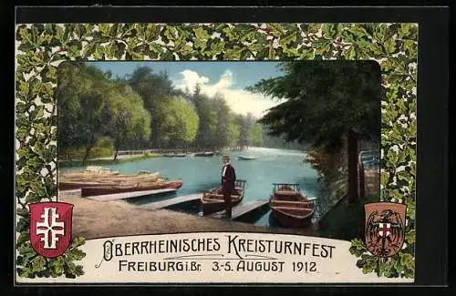 AK Freiburg i. Br., Oberrheinisches Kreisturnfest 1912, Mann steht am Bootsverleih