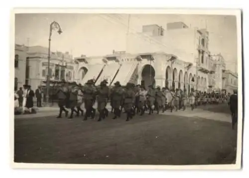 13 Fotografien Ansicht Syrien, Tripolis, Italienische Besatzung & Einheimische, Kriegsschiffe in Syracus & Frascati u.a.