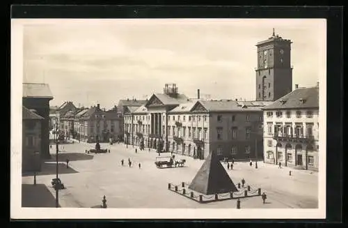 AK Karlsruhe, Marktplatz mit Pyramide