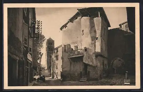 AK Moustiers-Sainte-Marie, Intérieur du Village