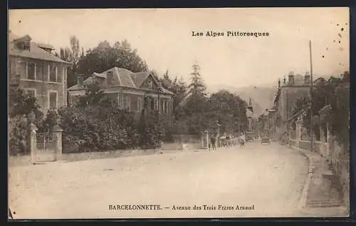 AK Barcelonnette, Avenue des Trois Frères Arnaud