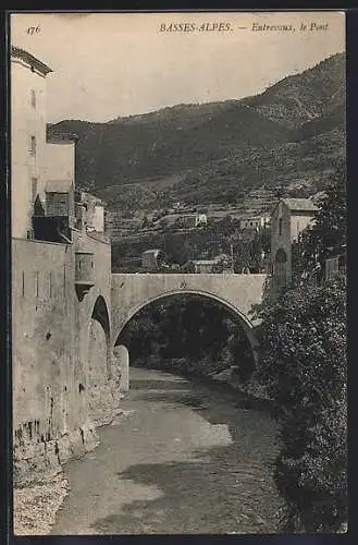 AK Entrevaux /B.-A., Le Pont