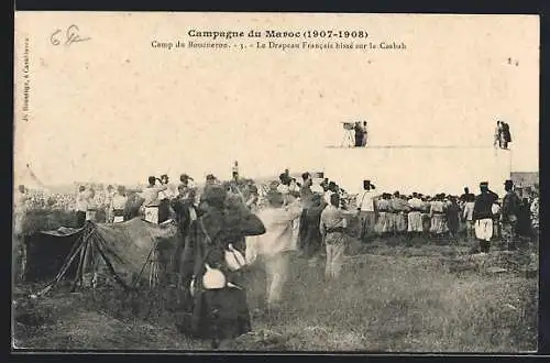 AK Camp du Boucheron, Le Drapeau Francais hissé sur la Casbah