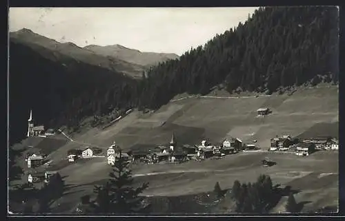 AK Monstein, Ortsansicht mit Berglandschaft