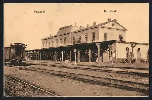 AK Focsani, Bahnhof mit Bahnsteig