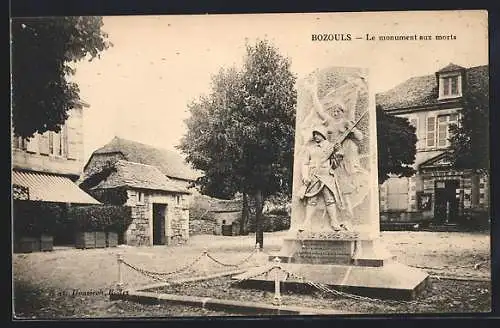 AK Bozouls, Le monument aux morts