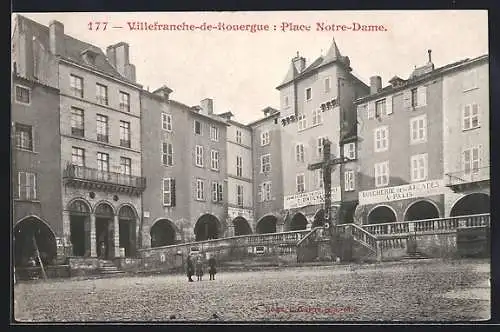 AK Villefranche-de-Rouergue, Place Notre-Dame