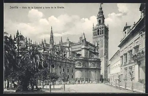 AK Sevilla, Vista de la Catedral y torre de la Giralda