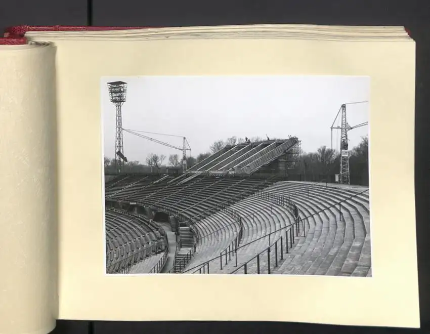 Fotoalbum mit 73 Fotografien, Ansicht Wien, Ernst-Happel-Stadion /Praterstadion, Ausbau 1956-1959, Baumeister 0