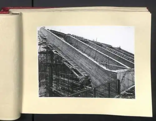 Fotoalbum mit 73 Fotografien, Ansicht Wien, Ernst-Happel-Stadion /Praterstadion, Ausbau 1956-1959, Baumeister