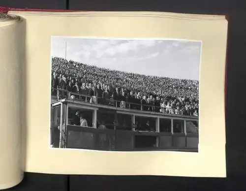 Fotoalbum mit 73 Fotografien, Ansicht Wien, Ernst-Happel-Stadion /Praterstadion, Ausbau 1956-1959, Baumeister