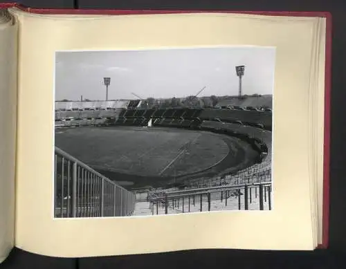 Fotoalbum mit 73 Fotografien, Ansicht Wien, Ernst-Happel-Stadion /Praterstadion, Ausbau 1956-1959, Baumeister