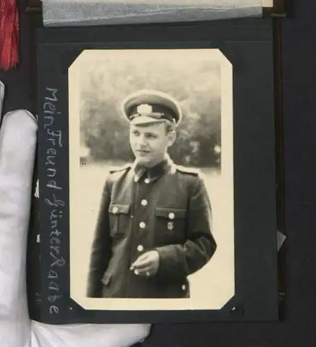 Fotoalbum mit 33 Fotografien, KVP Grenzregiment 36, Berlin-Rummelsburg, Kasernierte Volkspolizei, Uniform, 1955