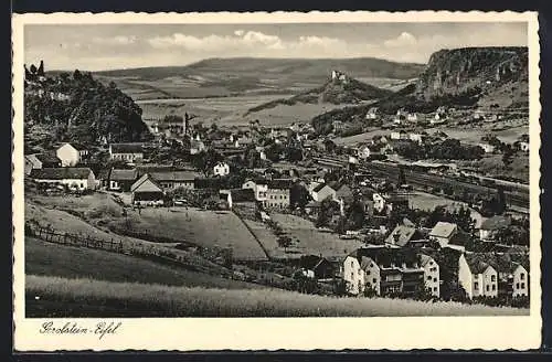 AK Gerolstein /Eifel, Totalansicht von einer Anhöhe aus