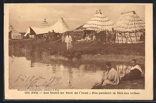 AK Fez, Les fassis au bord de l`oued-Fez pendant la fete des tolbas