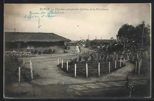 AK Rabat, Ouvrier arrosant lesJardins de la Rèsidence