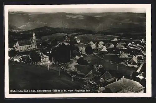 AK Höchenschwand / bad. Schwarzwald, Ortspanorama aus dem Flugzeug gesehen