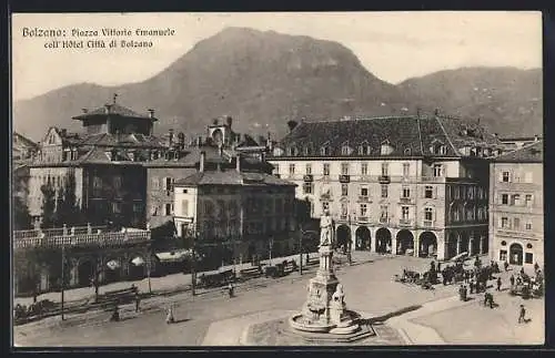 AK Bolzano, Piazza Walter coll' Hotel Citta di Bolzano