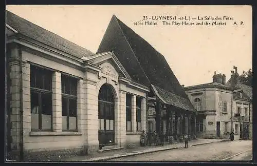 AK Luynes /I.-et-L., la Salle des Fetes et les Halles