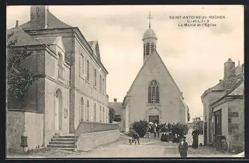 AK Saint-Antoine-du-Rocher, la Mairie et l`Eglise