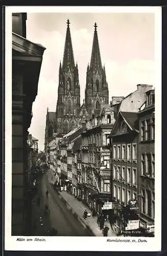 AK Köln am Rhein, Komödienstrasse mit Dom