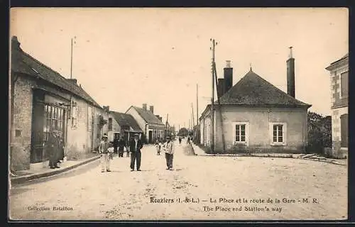 AK Rouziers /I.-et-L., La Place et la route de la Gare