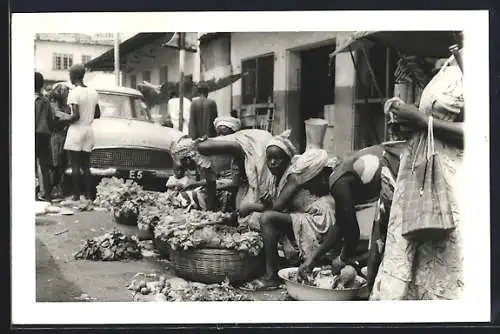 AK Sierra Leone, Vegetables at a Local Market