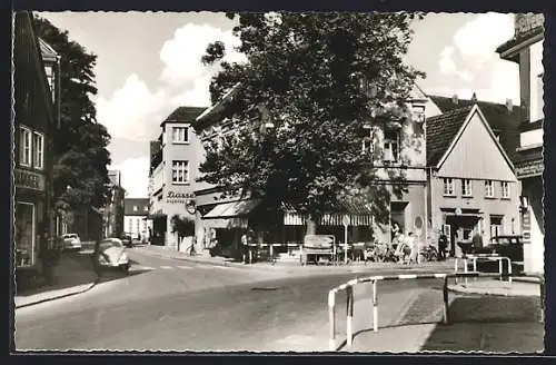 AK Steinheim i. W., Kreuzung Marktstrasse, Bahnhofstrasse u. Pyrmonter Strasse, VW-Käfer