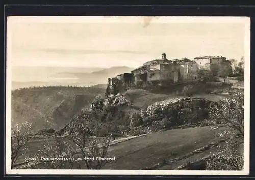 AK Gourdon /A.-M., Au fond l`Esterel