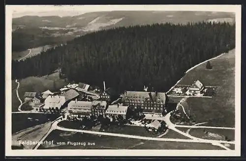 AK Feldberg im Schwarzwald, Hotel Feldbergerhof vom Flugzeug aus