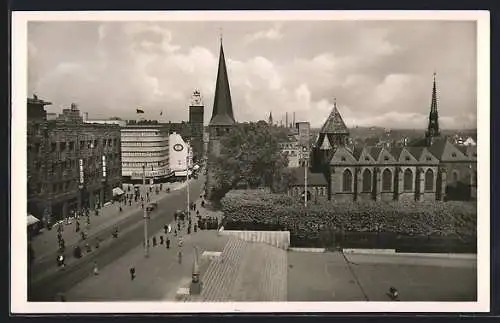 AK Essen, Strassenpartie mit Münsterkirche