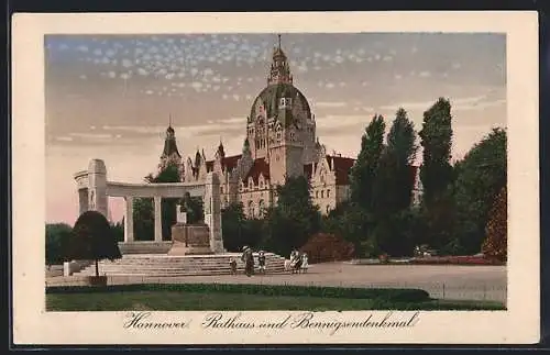 AK Hannover, Rathaus und Bennigsendenkmal