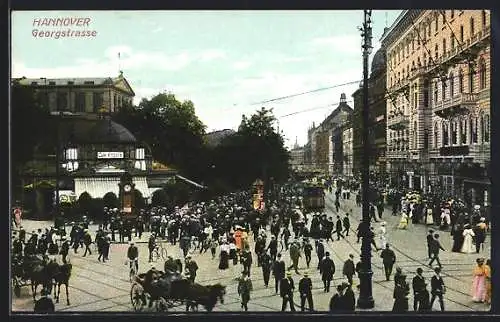 AK Hannover, Georgstrasse mit Kutsche, Cafe Kröpcke und vielen Passanten