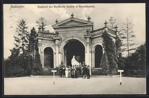 AK Hannover, Denkmal der Kurfürstin Sophie in Herrenhausen