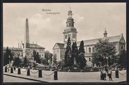 AK Worms, Ludwigsplatz mit Denkmal