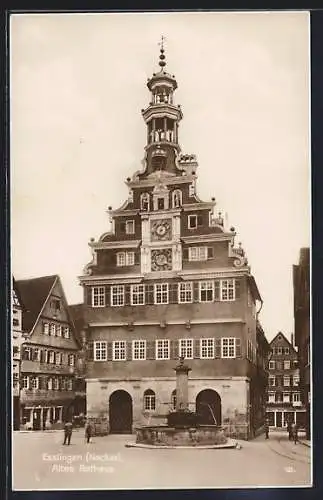 AK Esslingen /Neckar, Atles Rathaus mit Brunnen