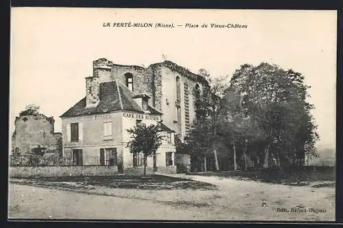 AK La Ferté-Milon, Place du Vieux-Chateau