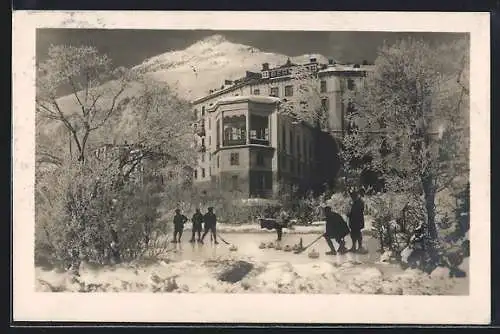 AK Samaden, Hôtel Bernina, Curling auf dem gefrorenen Teich