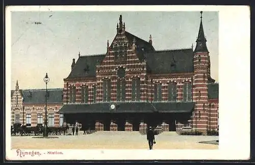 AK Nijmegen, Station Vorplatz mit Pferdekutschen